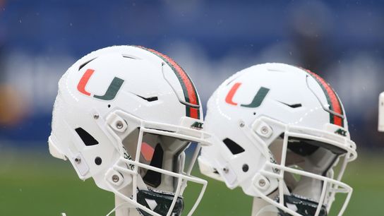 Five-star DT Taylor chooses Miami over Florida (College Football)